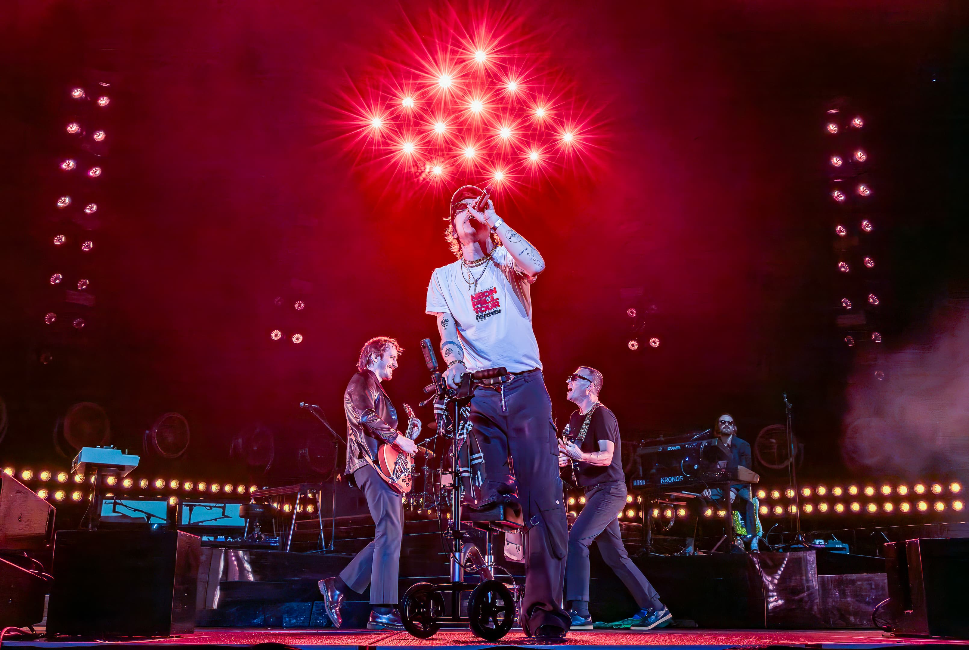 Cage The Elephant – Neon Pill Tour